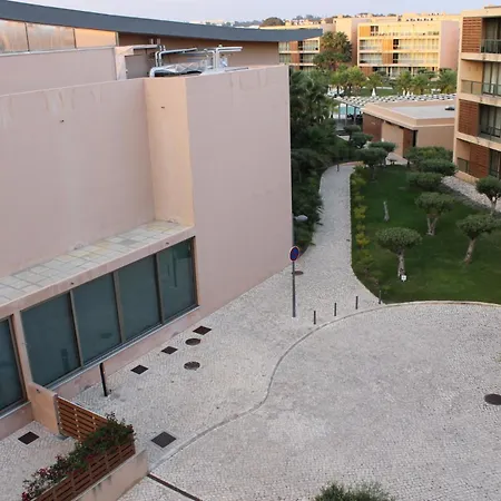 Herdade Dos Salgados,t2 13a 3a,vila Lagoas *